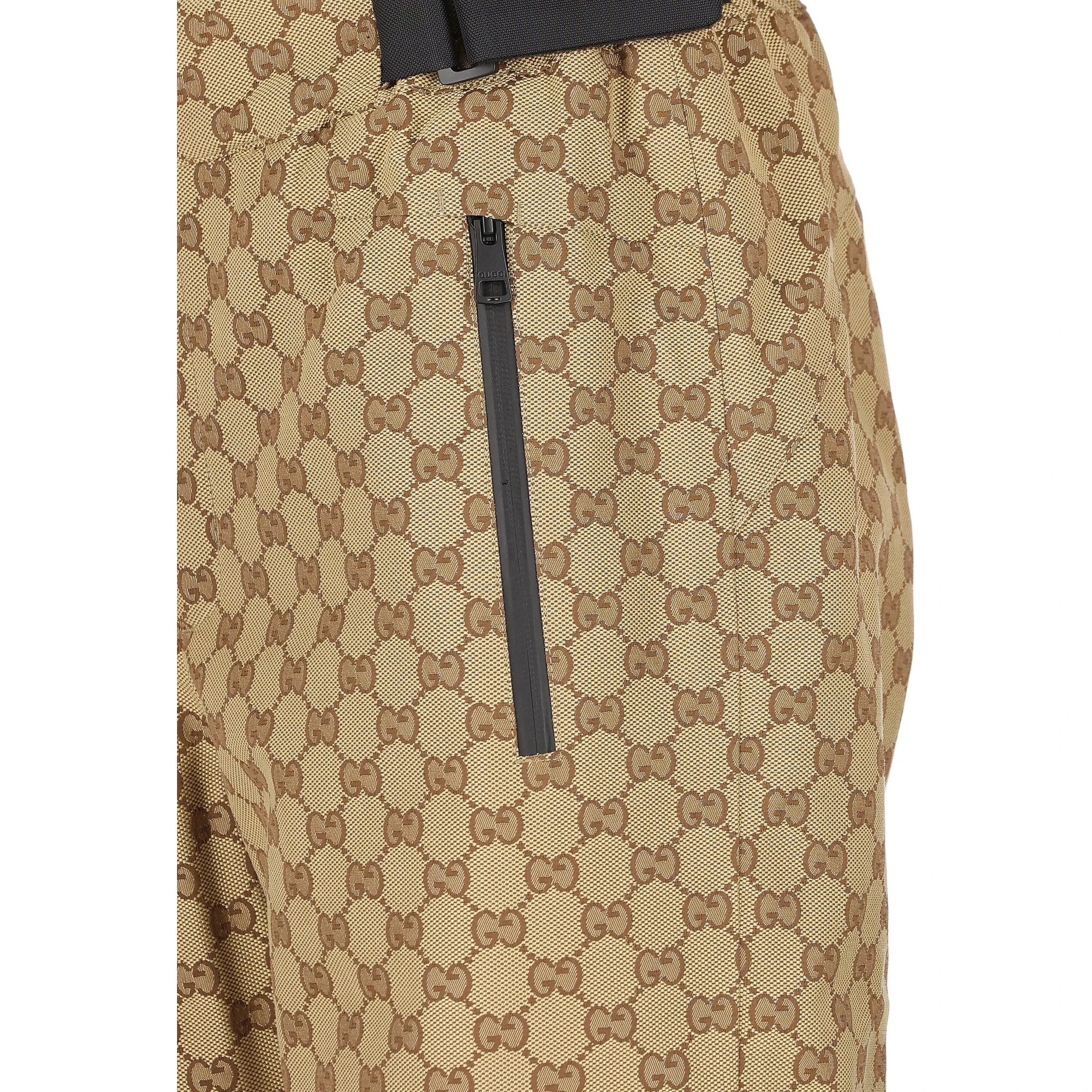 Ski pants with braces