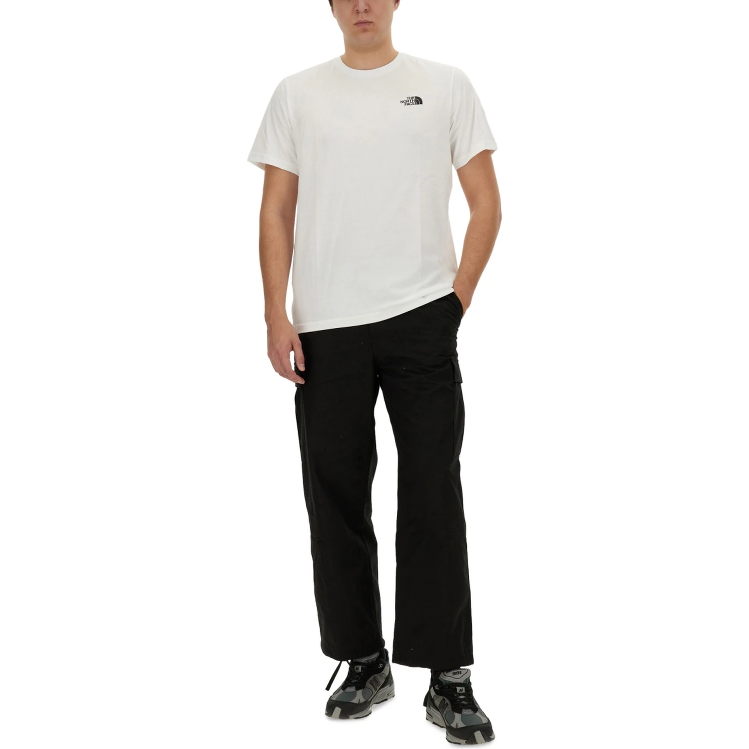 T-SHIRT WITH LOGO