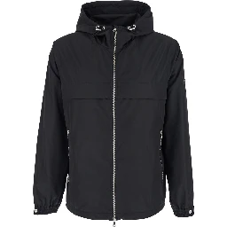 Black Jacket with Drawstring Hood and Logo Patch on the Sleeve in Tech Fabric Man