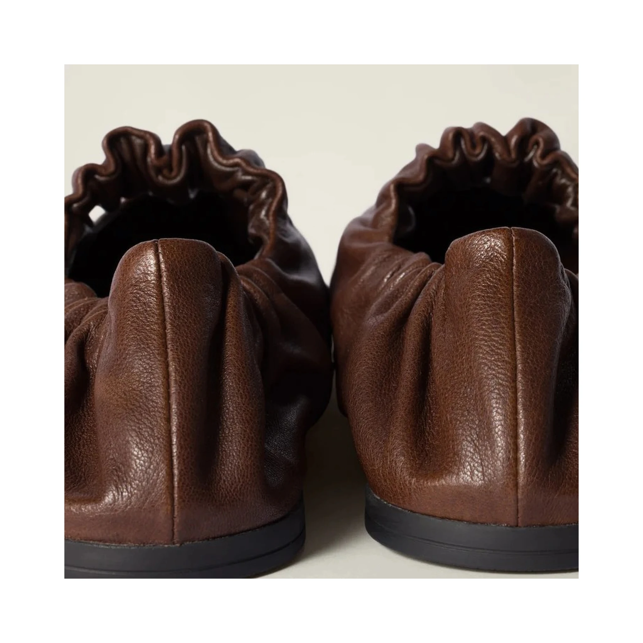 Leather ballerinas flat