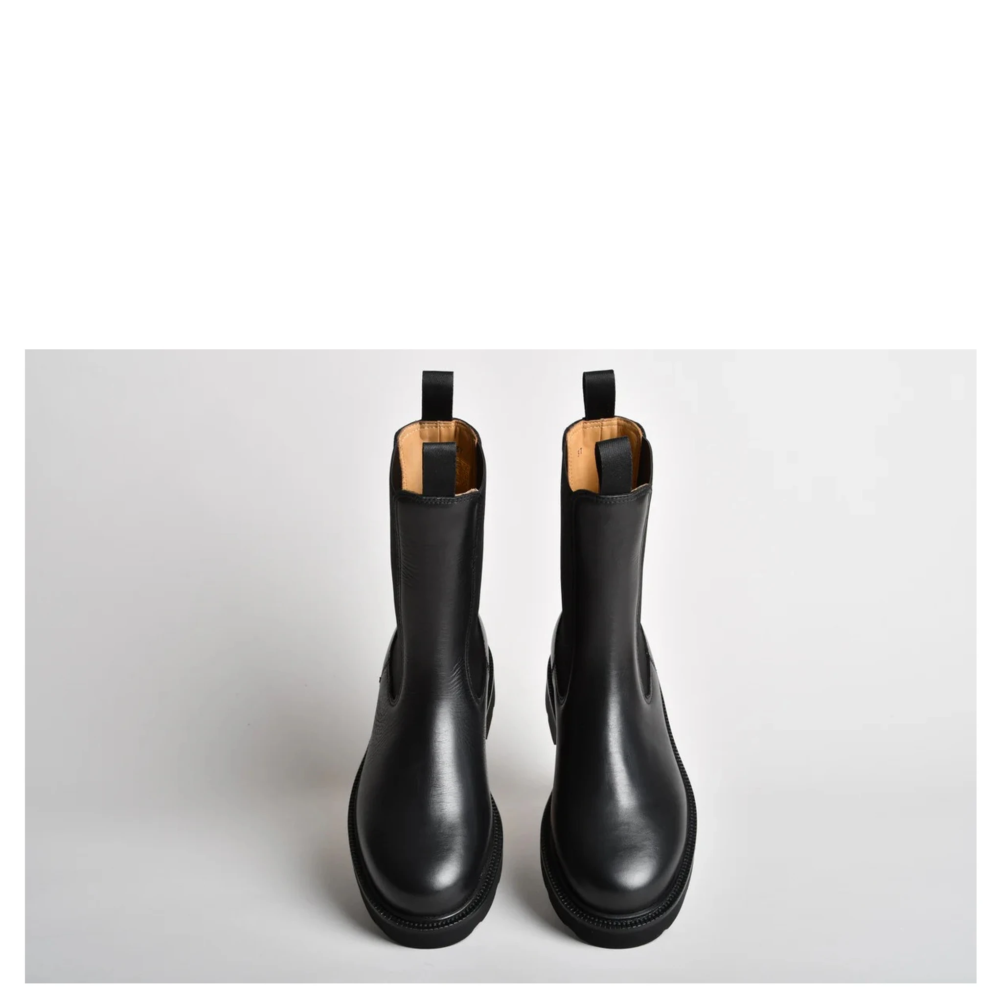 حذاء كاحل من الجلد