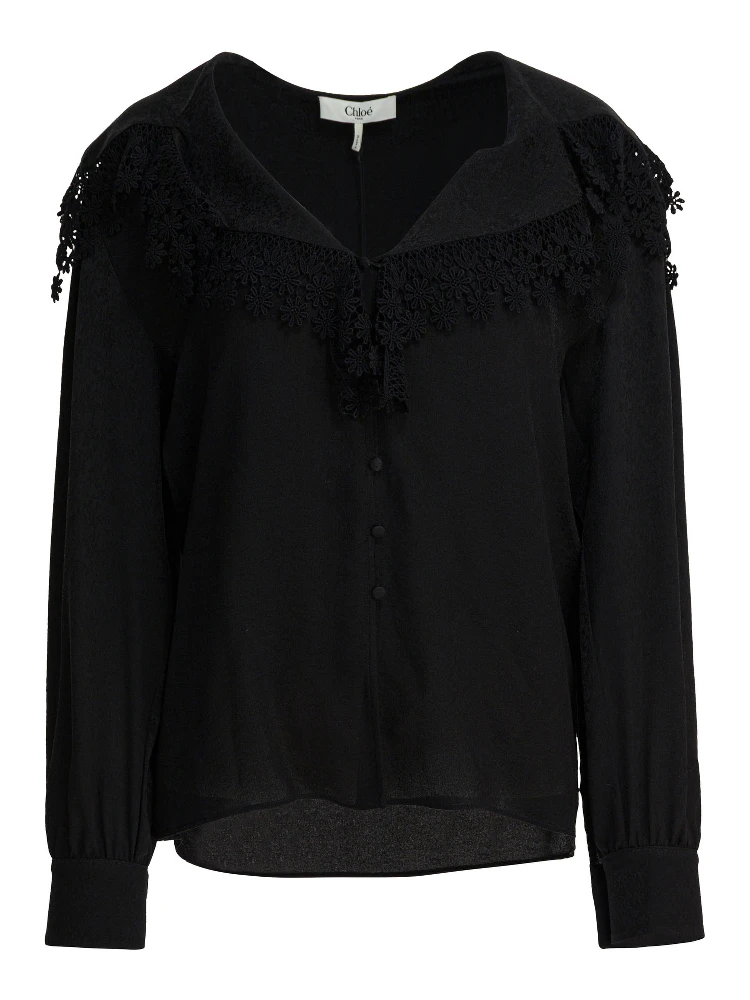 Blouse with lace collar