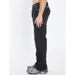 Distressed relaxed jeans