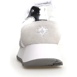 W6YZ Sneakers White