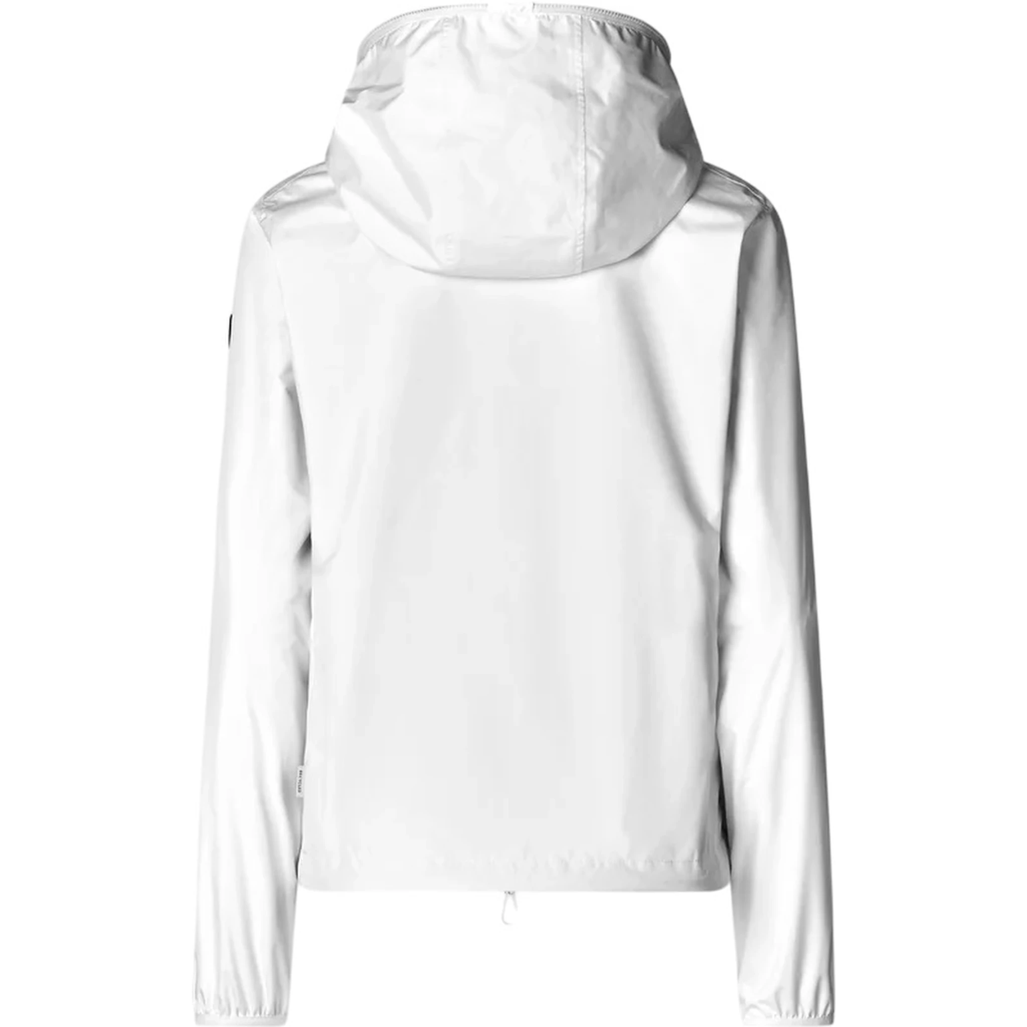 أنقذوا البطة ذات المعاطف البيضاء