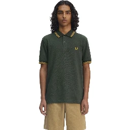 تيشيرتات وبولو من فريد بيري باللون الأخضر