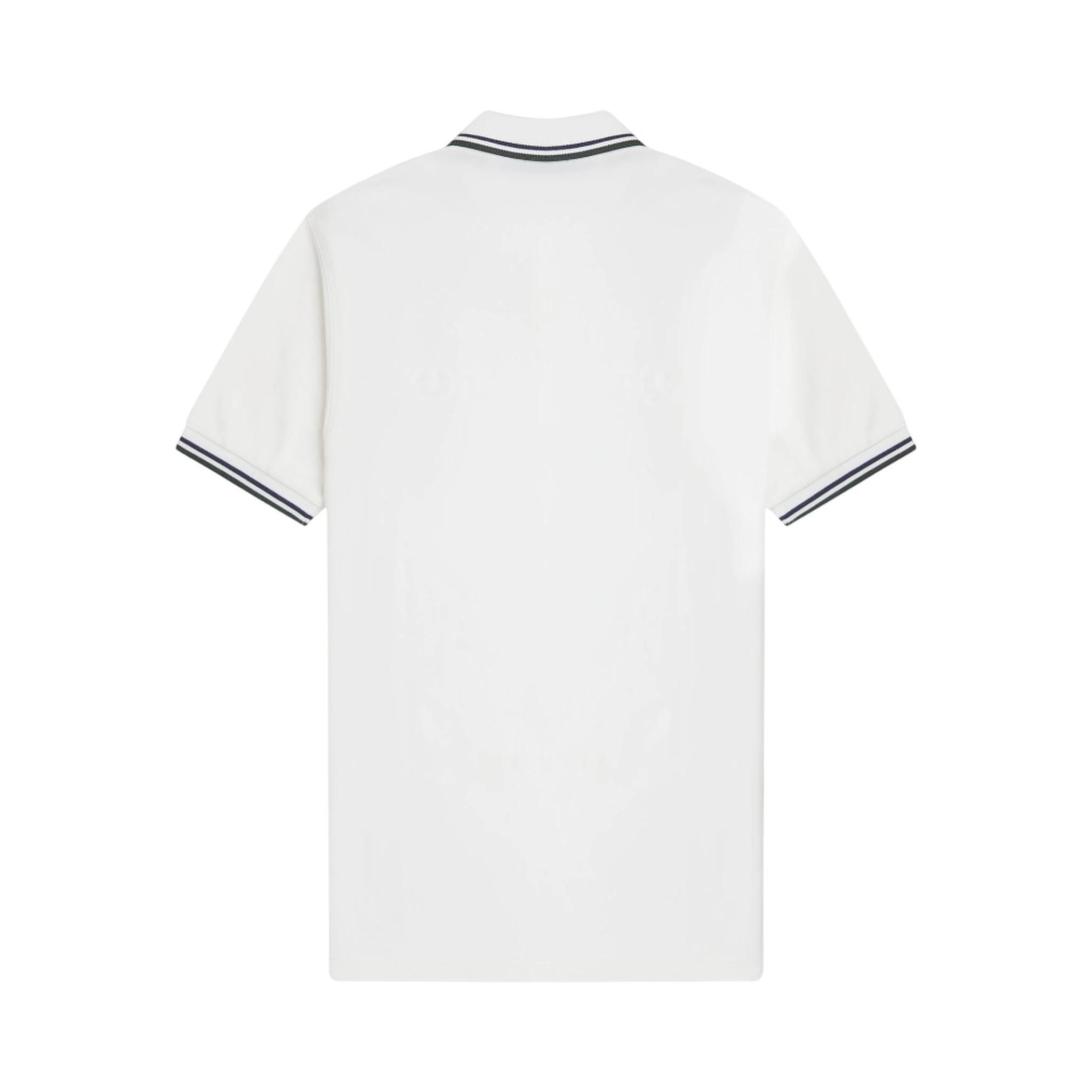 تيشيرتات وبولو بيضاء من فريد بيري