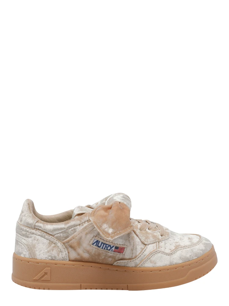 Medalist bow-detail sneakers