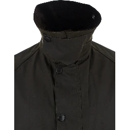 جاكيت بيديل الأخضر بشعار مطرز في الأمام مصنوع من قماش تقني رجالي