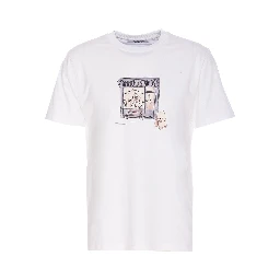 تيشيرتات وبولو بيضاء من إدموند ستوديوز