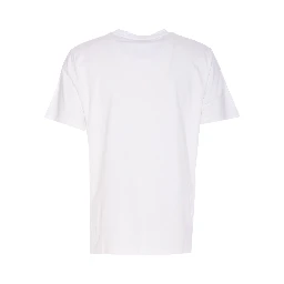 تيشيرتات وبولو بيضاء من إدموند ستوديوز