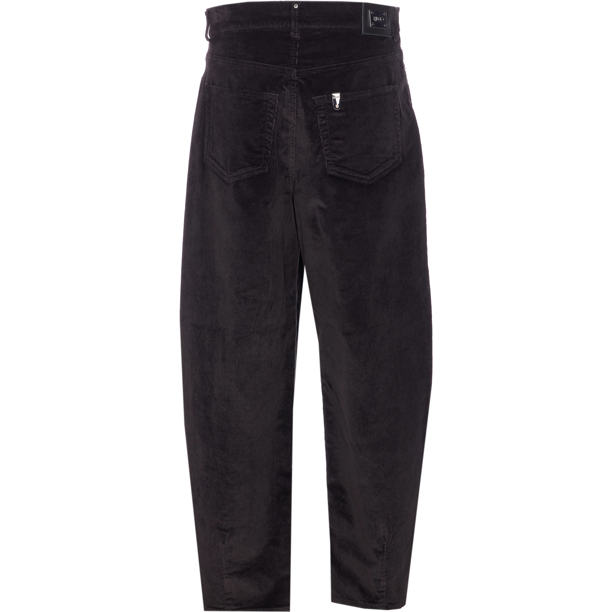 جينز أسود من ليو جو