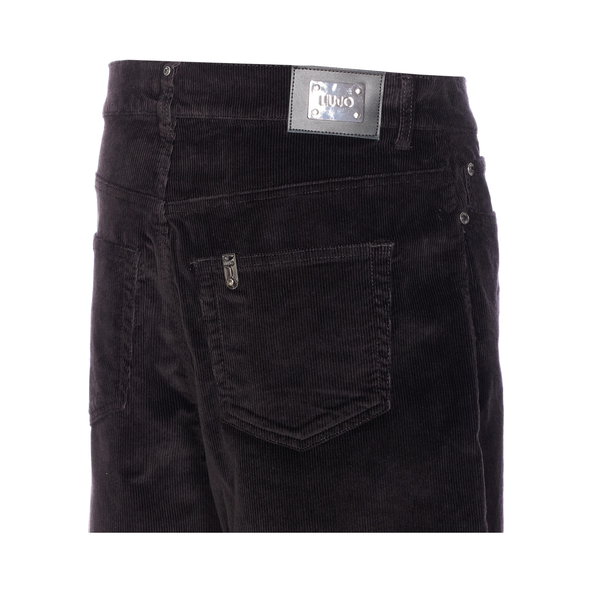جينز أسود من ليو جو