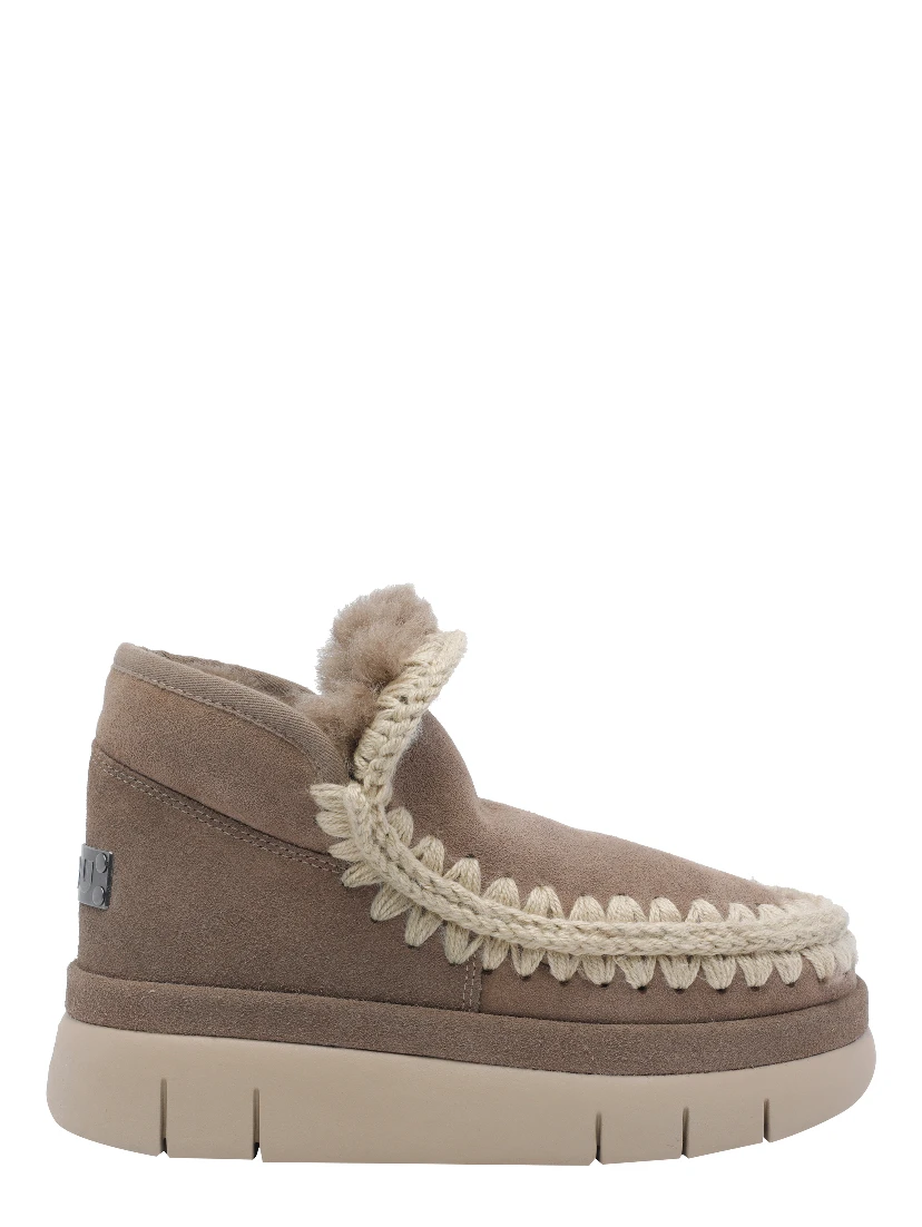 Eskimo Bounce boots
