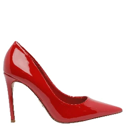 ستيف مادن بكعب أحمر