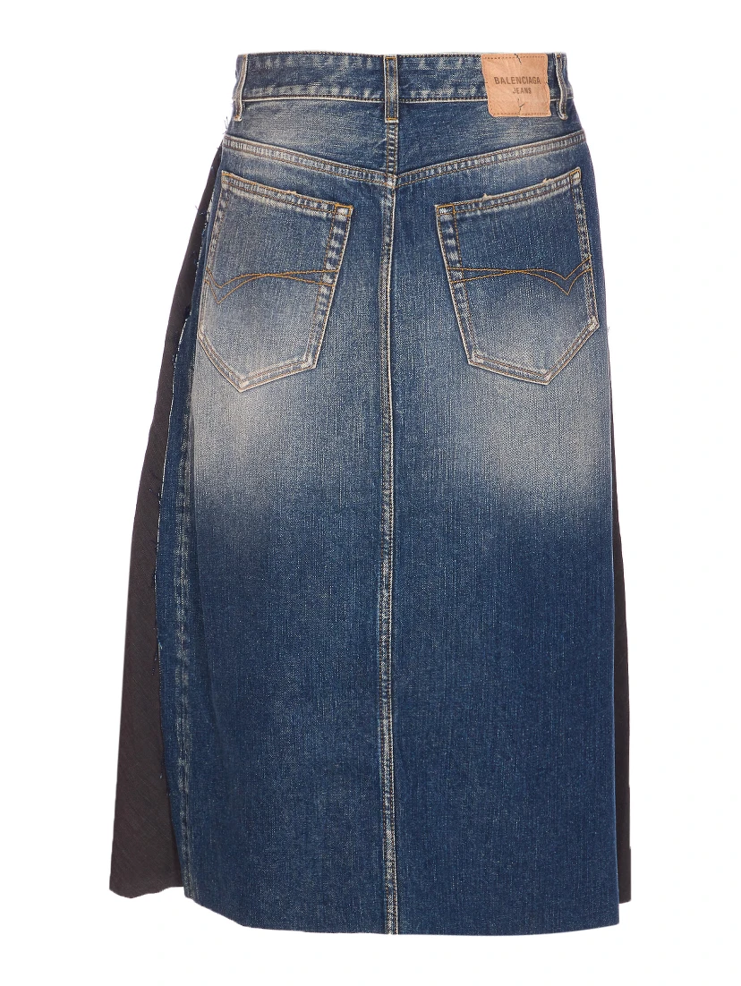 Pleated skirt