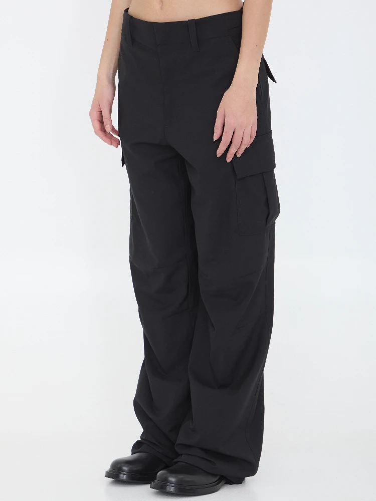 Cargo trousers in lightweight woo alternative
