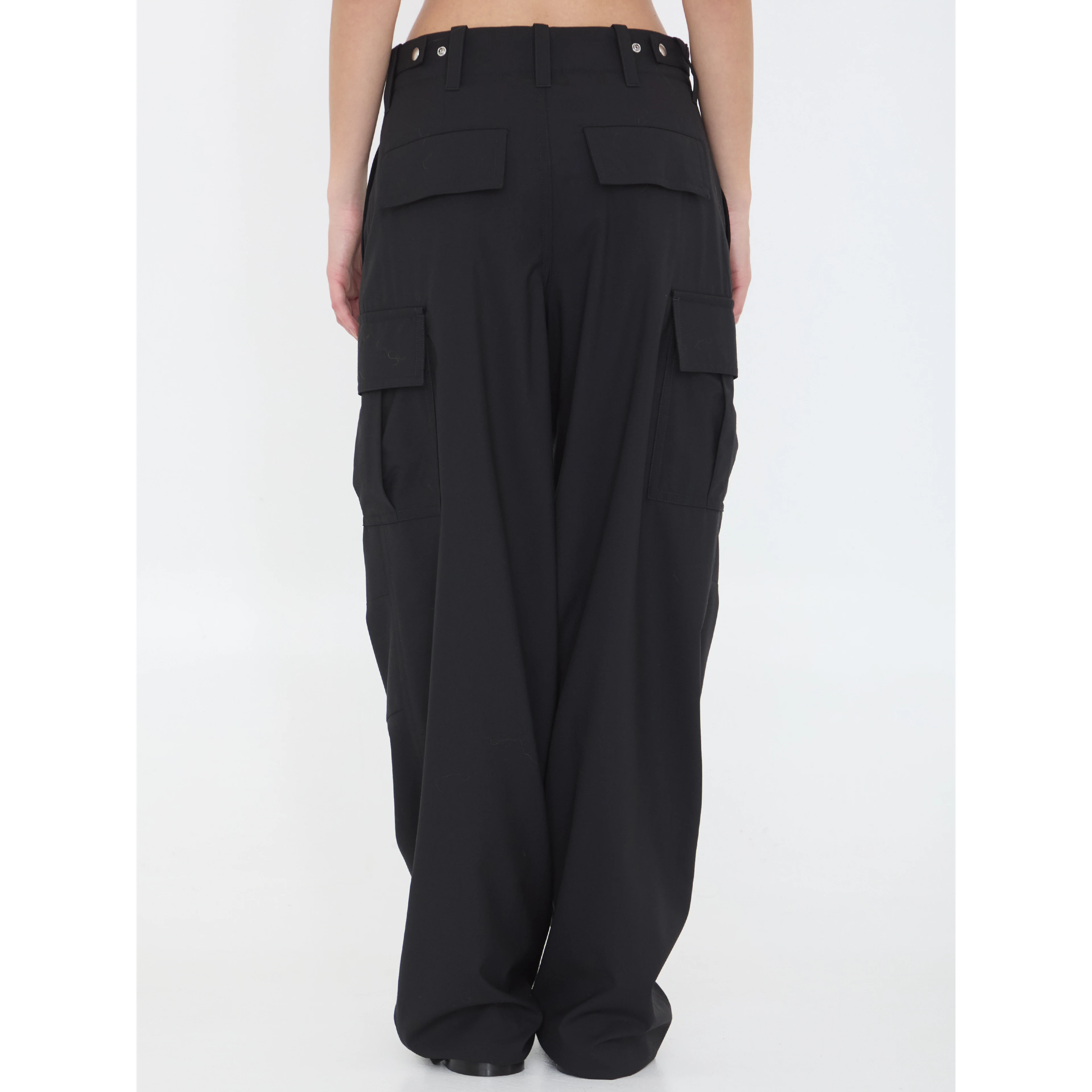 Cargo trousers in lightweight woo