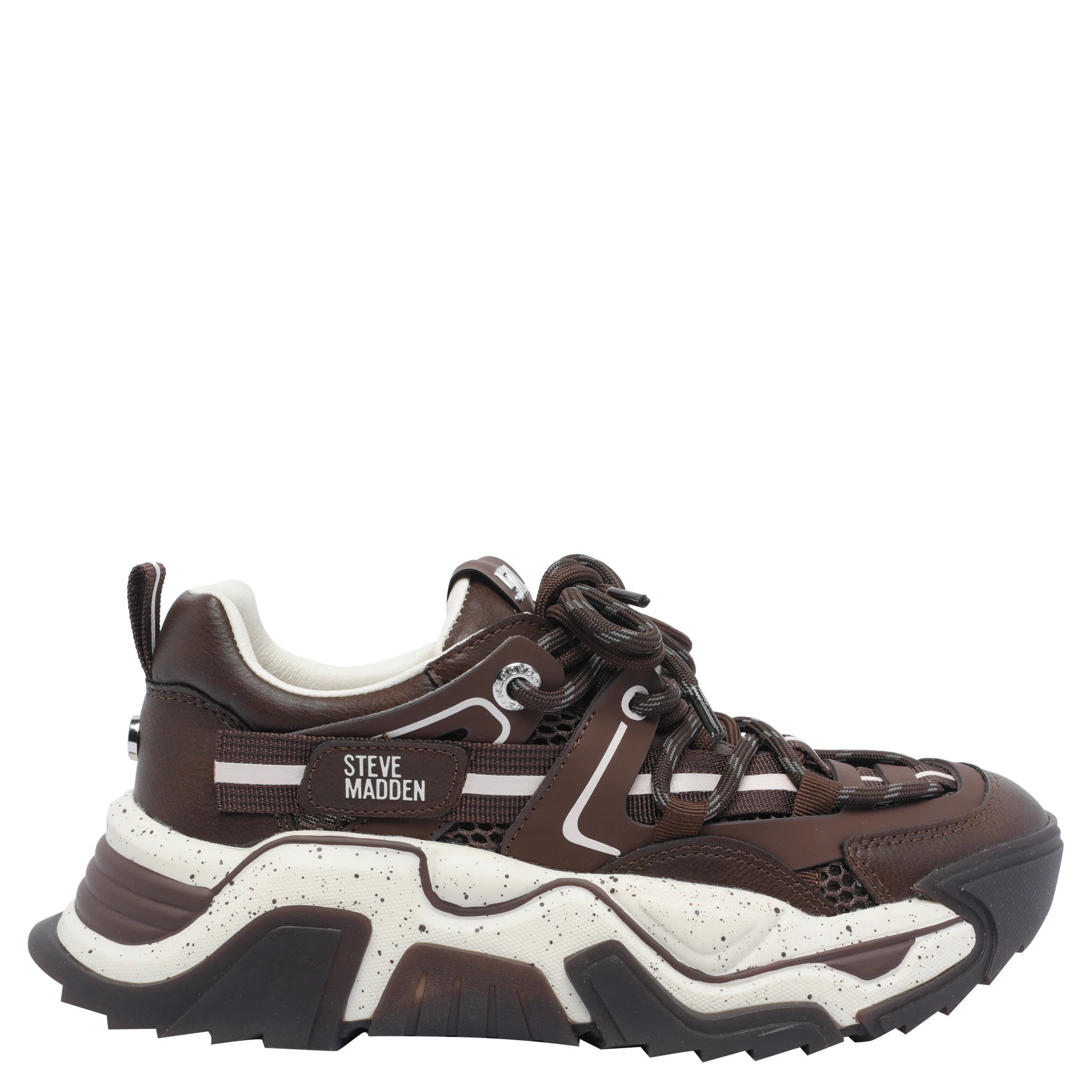 حذاء رياضي بني من ستيف مادن