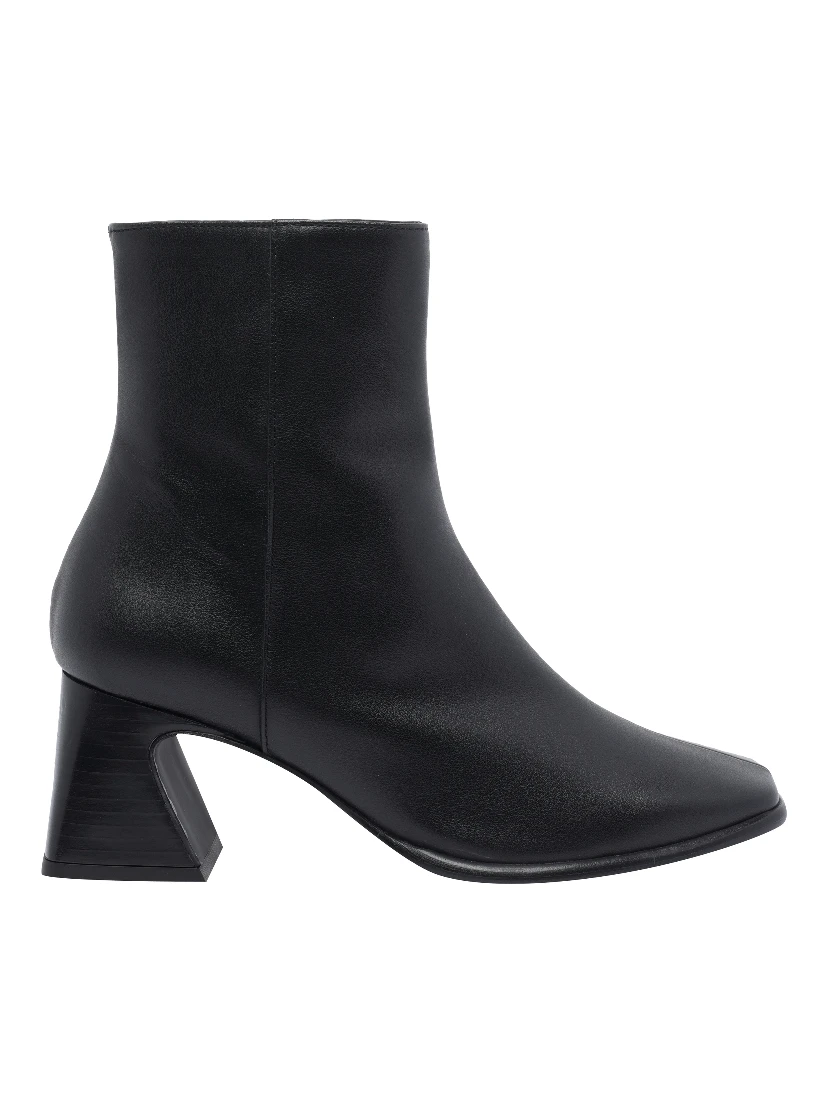 ANGEL ALARCON Boots Black