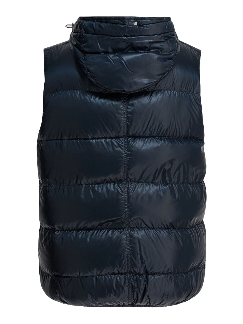 Nylon sleeveless jacket
