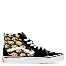 حذاء رياضي "شعار اللهب متكرر"