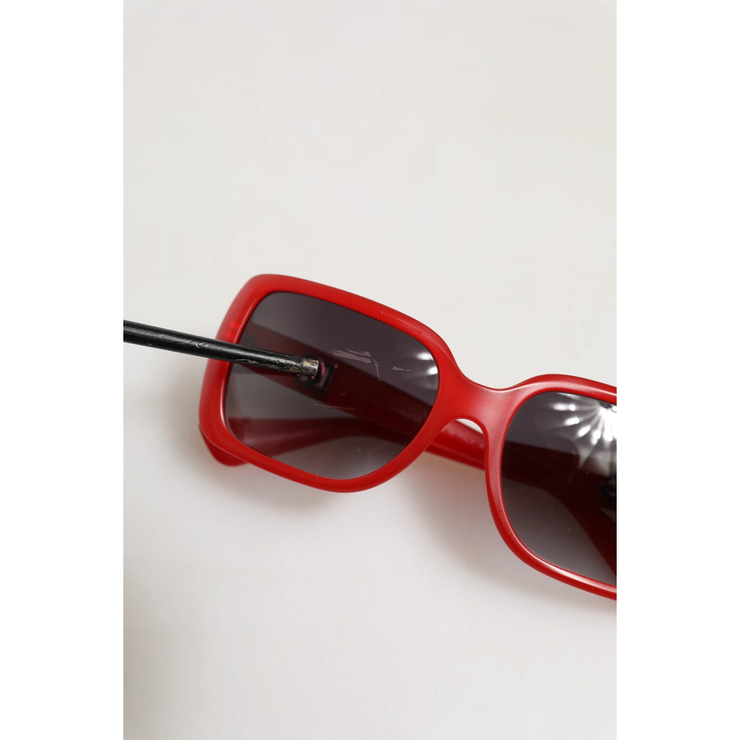 DG6093 Red Rectangular Grey Graduated Lenses Sunglasses