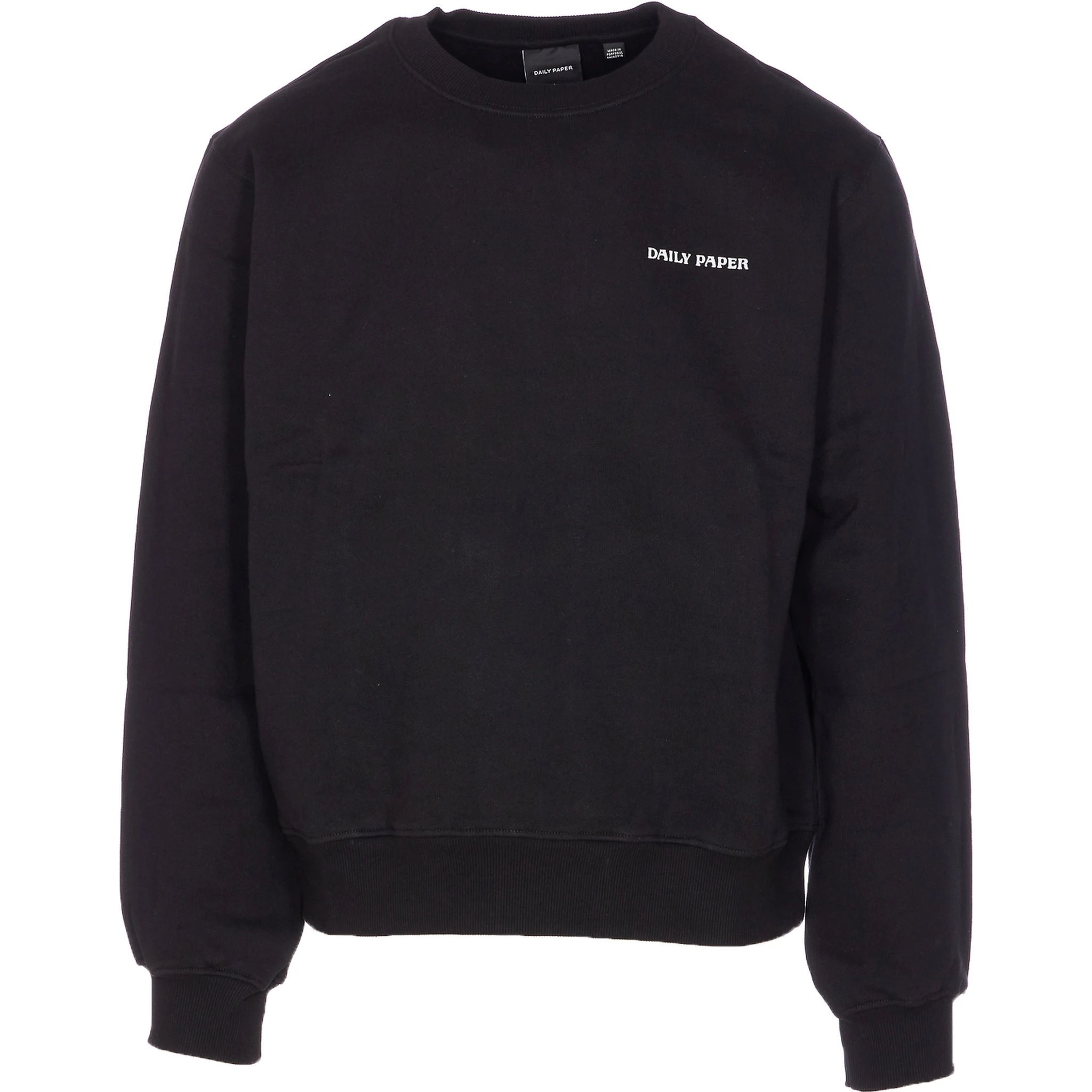 كنزات أومو سوداء من صحيفة ديلي بيبر