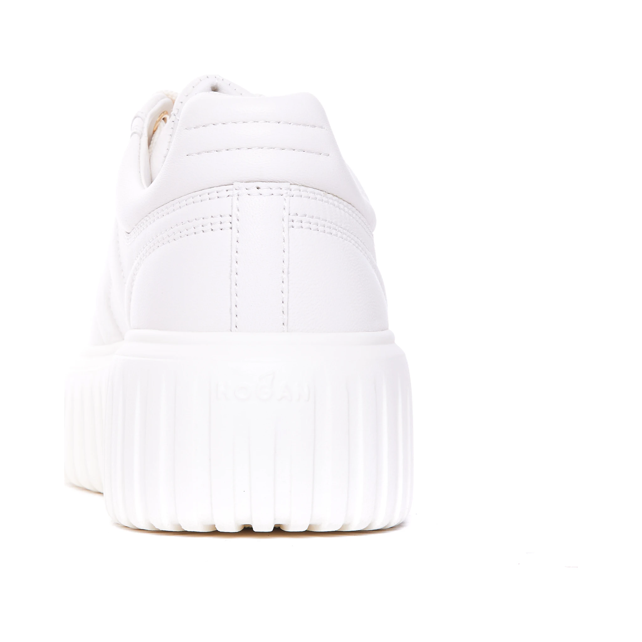 أحذية رياضية بخطوط H