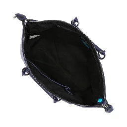 حقائب غابس... زرقاء