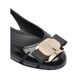 Ferragamo With Heel Black