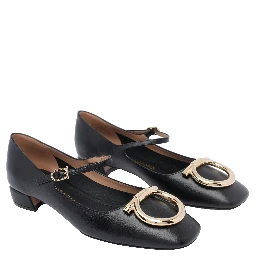 Ferragamo Flat shoes Black