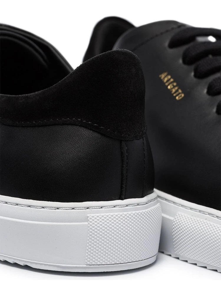 90 Clean Black Low Top Sneakers with Logo Lettering on the Side in Leather Man alternative