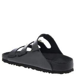 صندل فلوريدا الأسود للنساء، مزود بإبزيم قابل للتعديل وثلاثة أحزمة من الجلد.