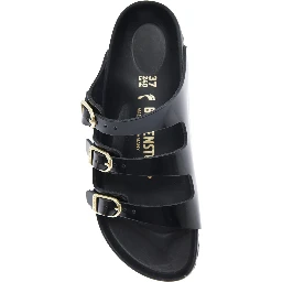 صندل فلوريدا الأسود للنساء، مزود بإبزيم قابل للتعديل وثلاثة أحزمة من الجلد.