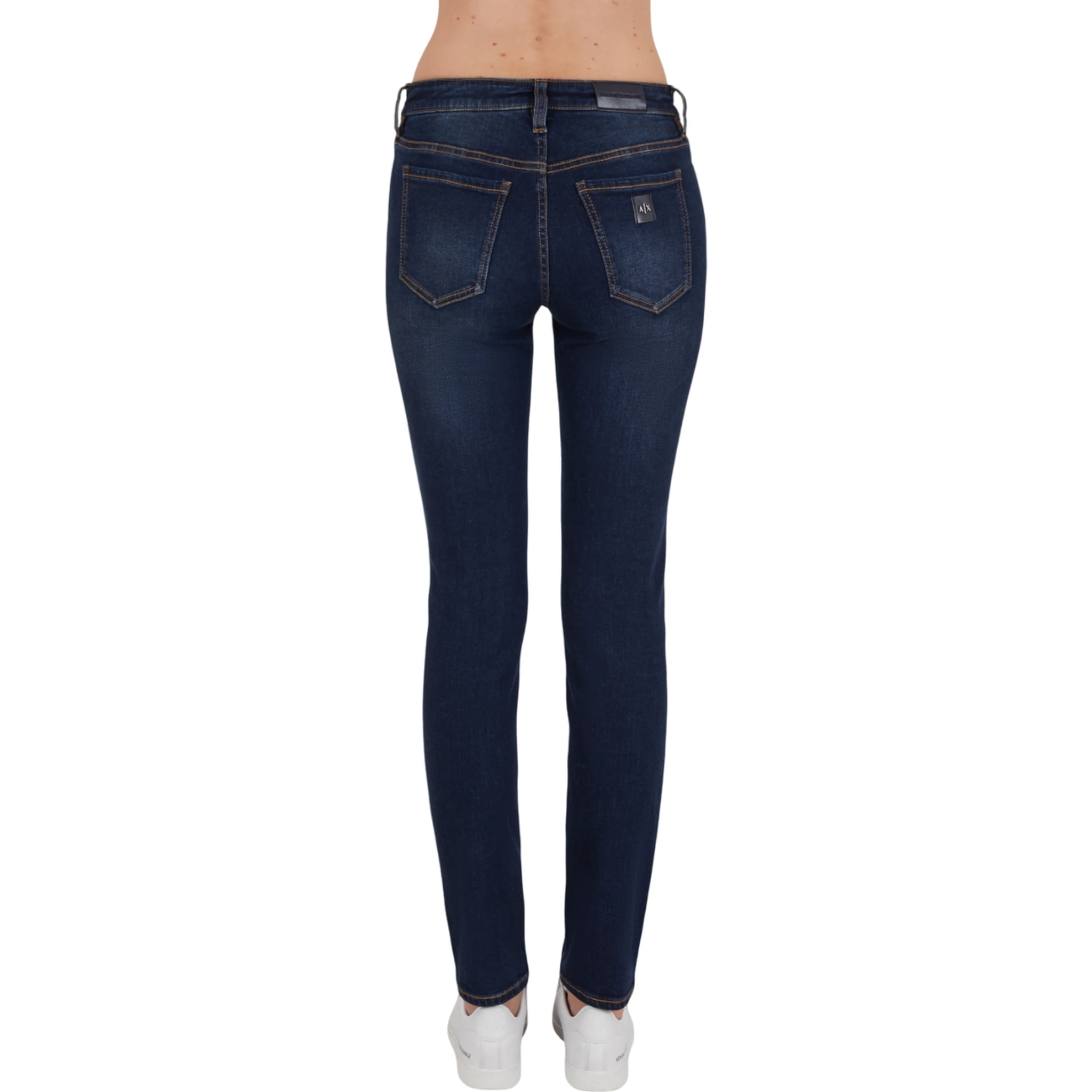 جينز أزرق من أرماني إكستشينج