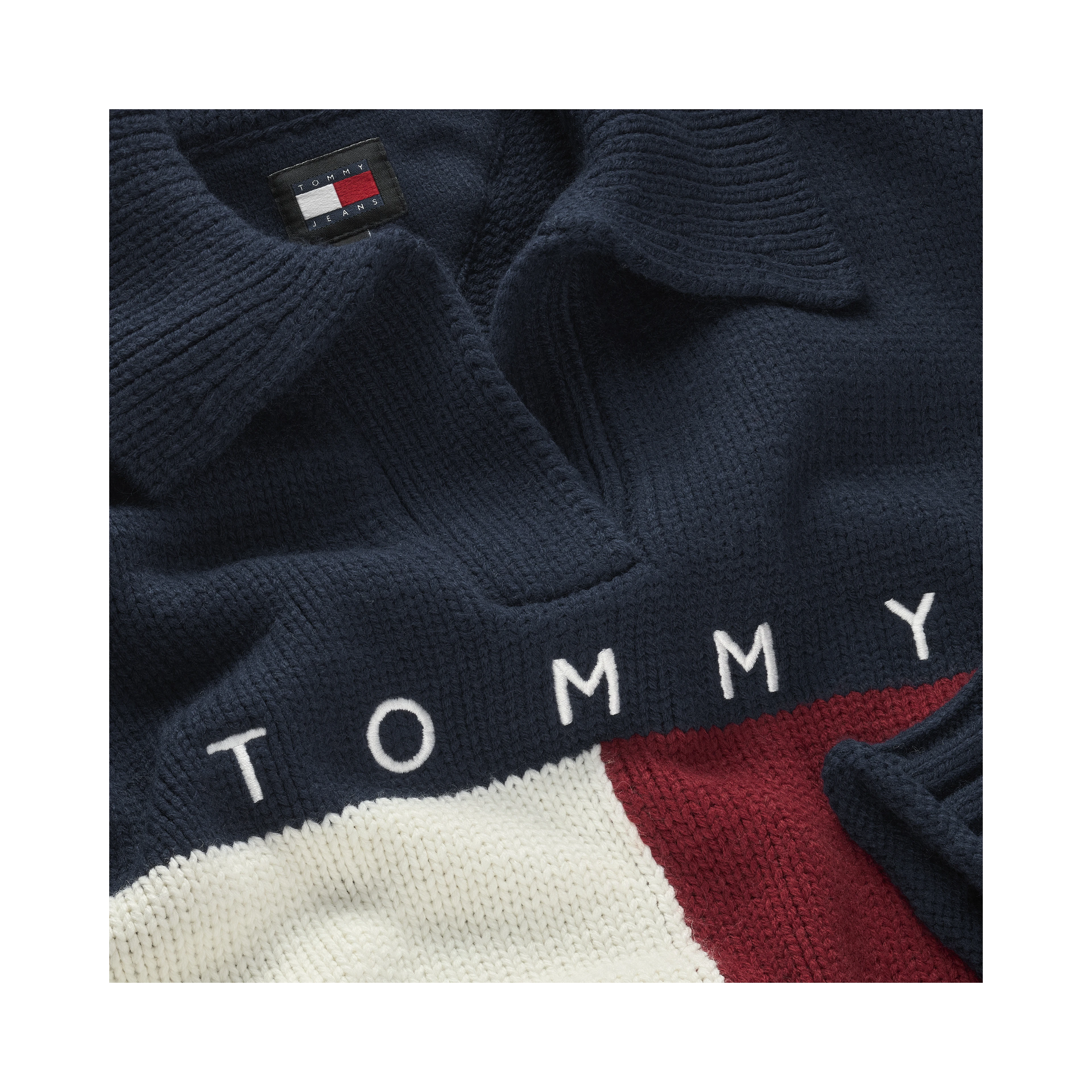 TOMMY JEANS Sweaters