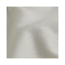 كنزات كالفن كلاين كريمية اللون