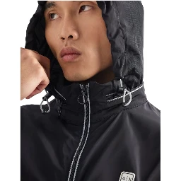 أرماني إكستشينج كوتس أسود