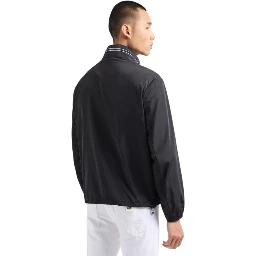 أرماني إكستشينج كوتس أسود