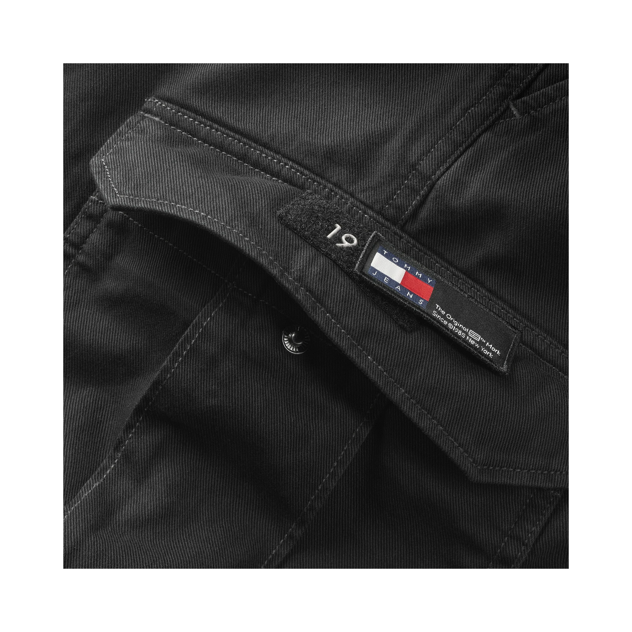 TOMMY JEANS Shorts Black