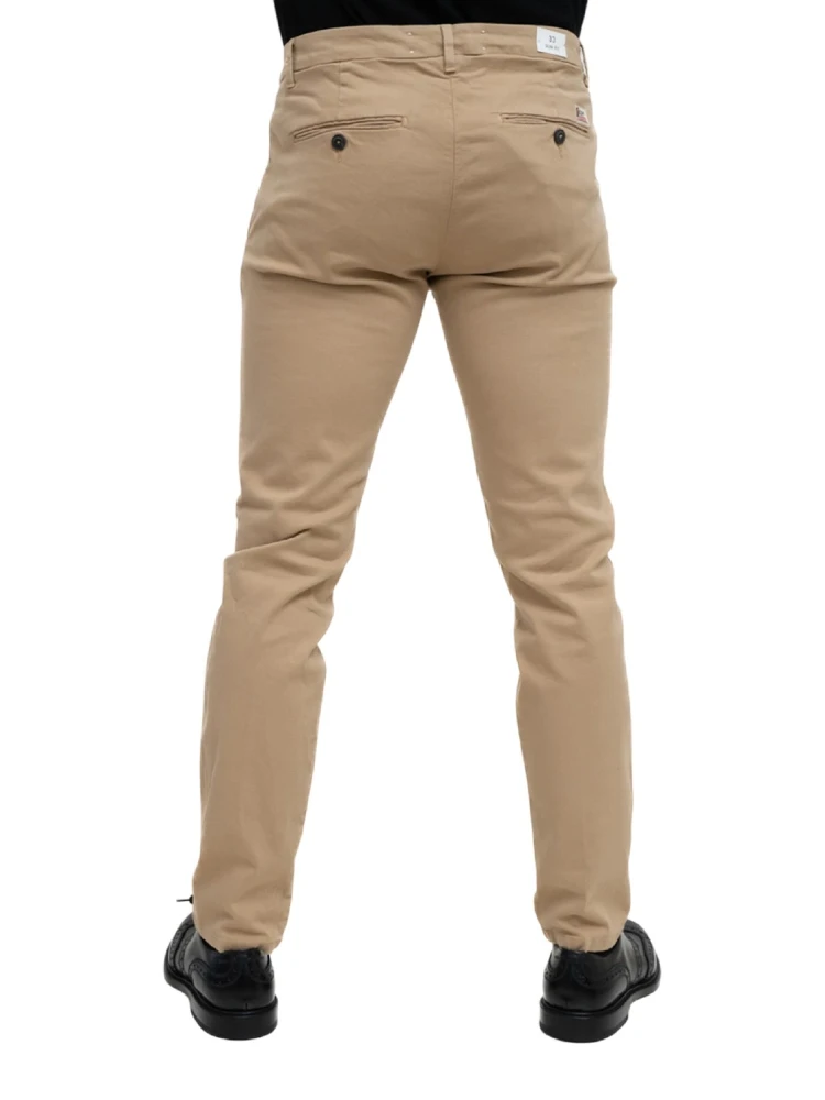 Beige chino pants alternative