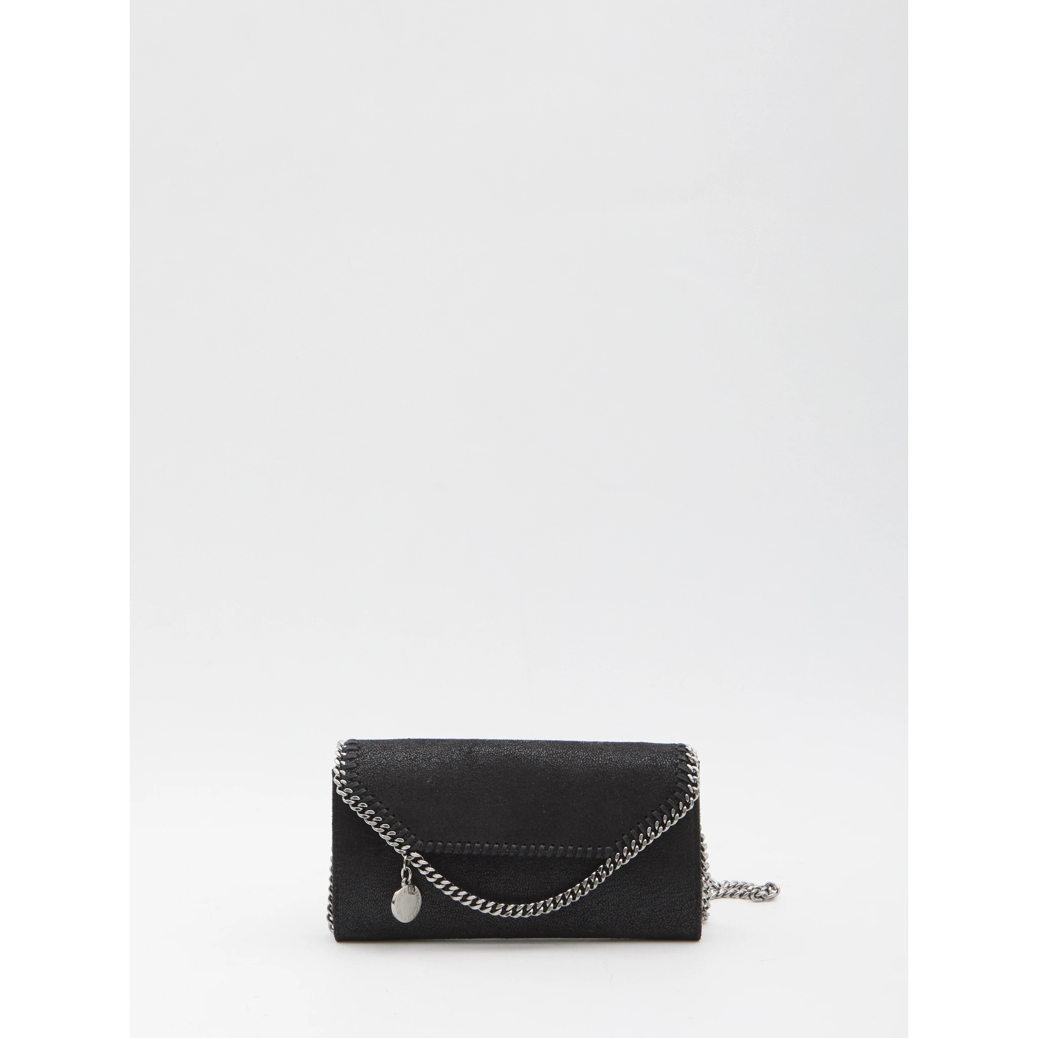Falabella continental wallet on chain
