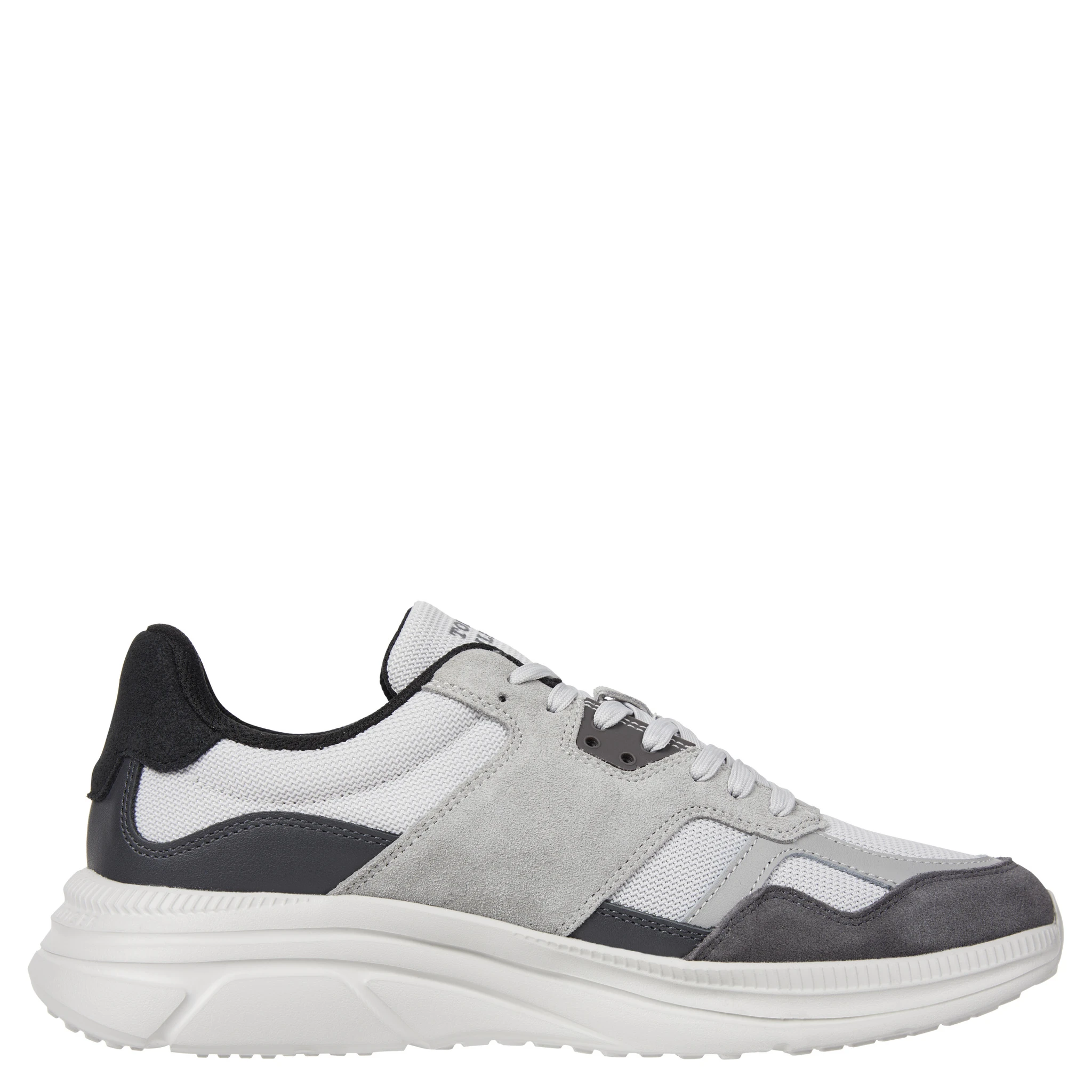 Modern leather chunky sneakers