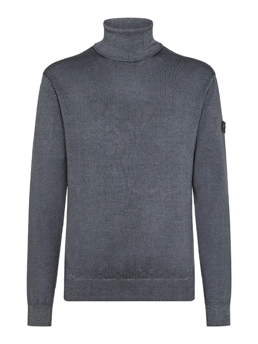 ribbed turtleneck sweater