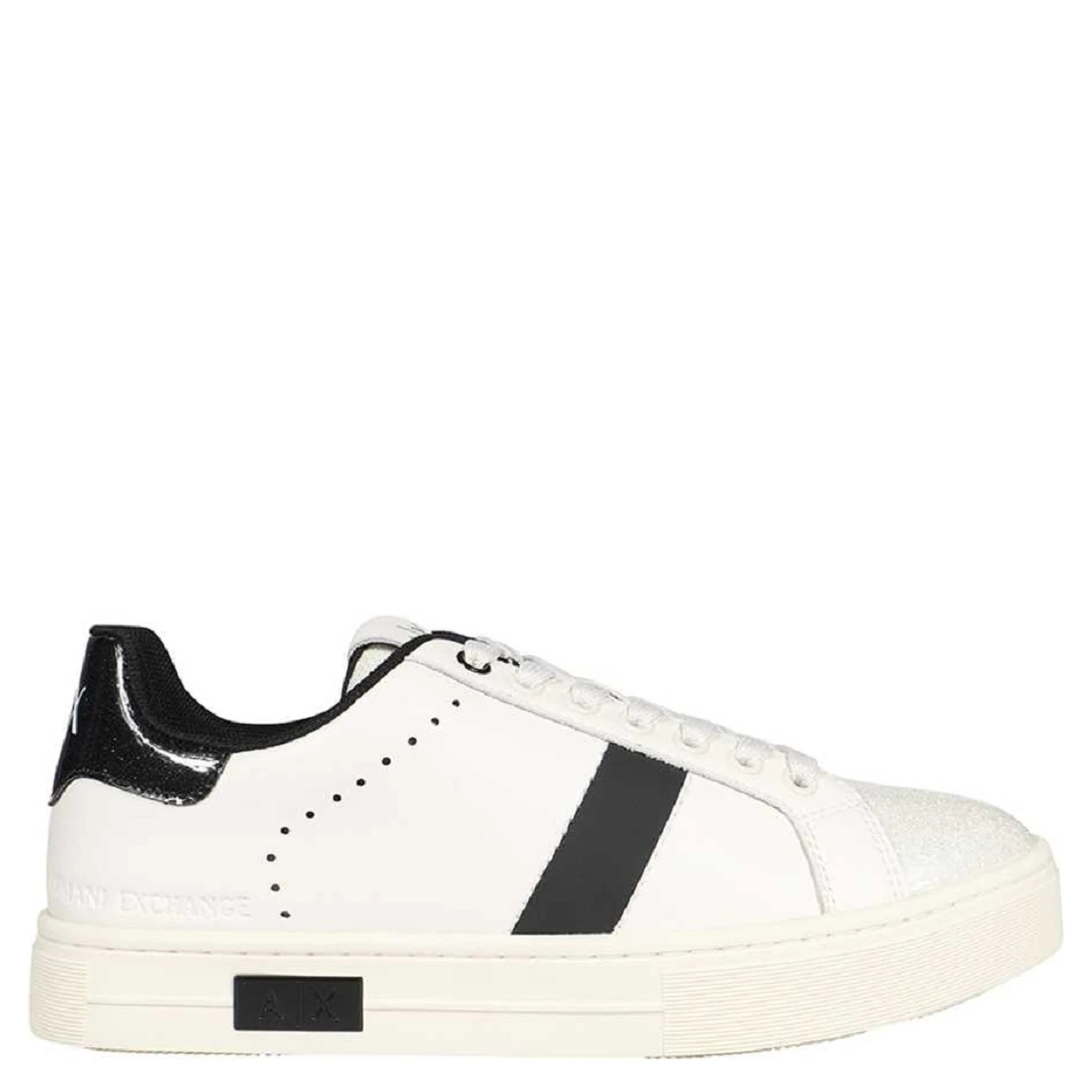 حذاء رياضي أبيض من أرماني إكستشينج