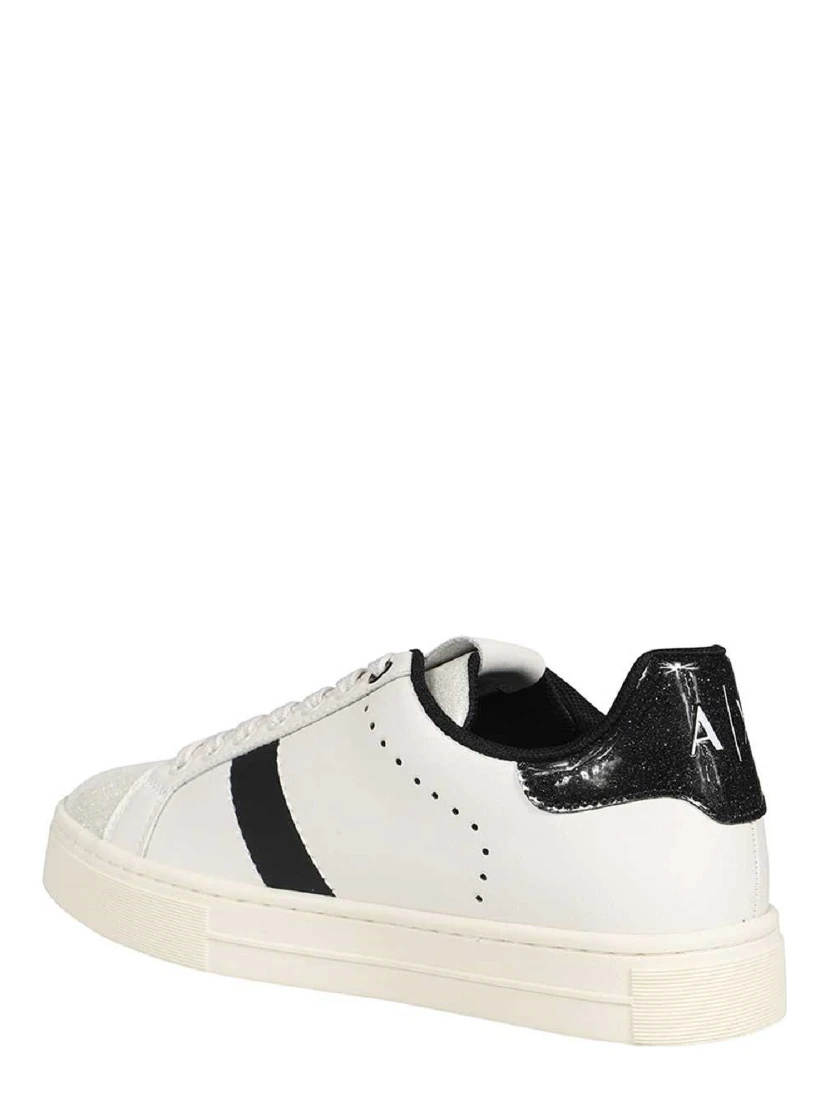 حذاء رياضي أبيض من أرماني إكستشينج