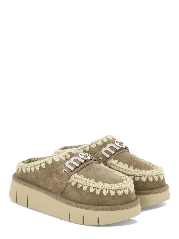 "Bounce Clog Metal Logo" slippers alternative