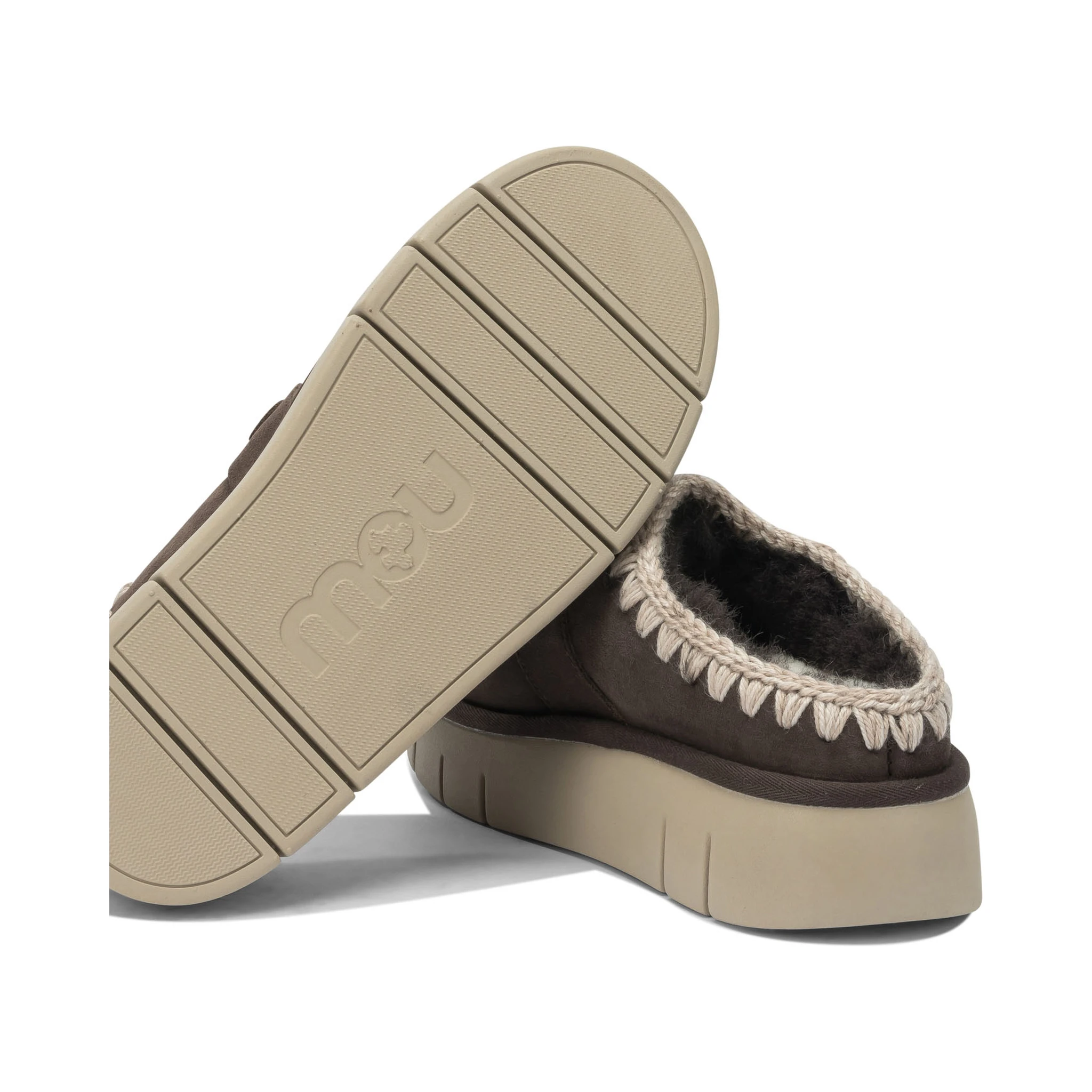 "Bounce Clog Metal Logo" slippers