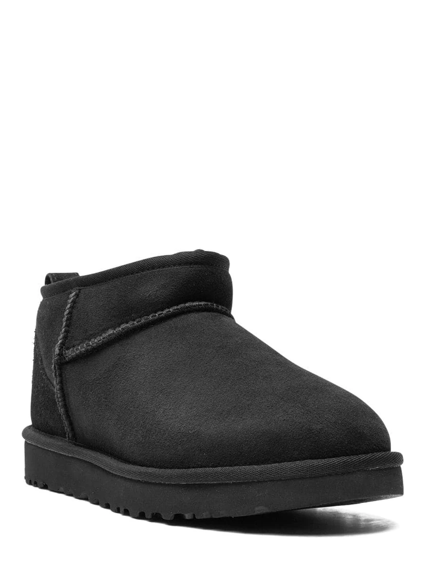 "Classic Ultra Mini" ankle boots